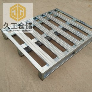 托盘有哪些品类？钢制托盘有什么特点？南京久工仓储来分析！了解更多关注久工